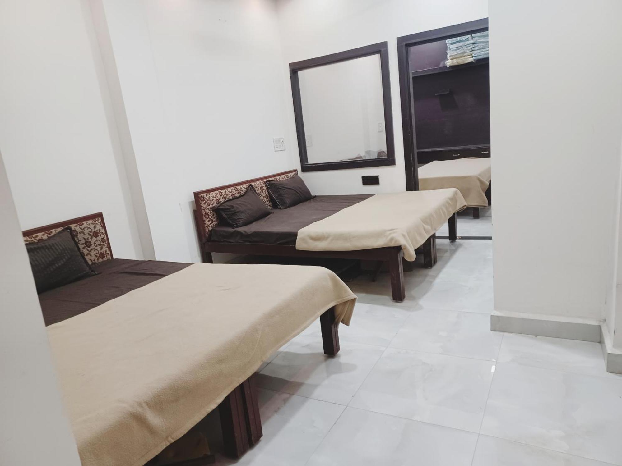 אויאיין Hotel Prakash Palace מראה חיצוני תמונה