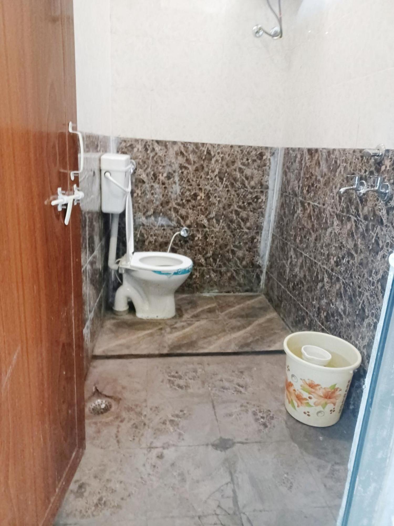 אויאיין Hotel Prakash Palace מראה חיצוני תמונה